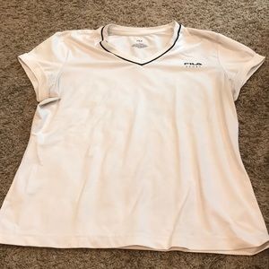 Women’s Fila White workout top. Size XL